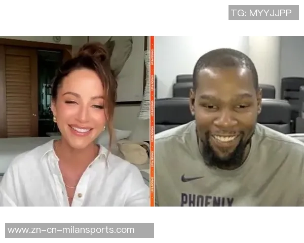 杜兰特与美女主持轻松互动分享快乐心情的背后故事 杜兰特与美女主持轻松互动分享快乐心情的背后故事