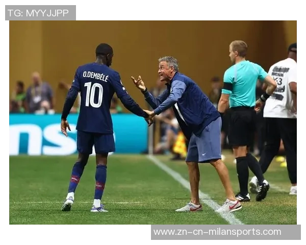 恩里克坚定支持舍瓦利耶:球从后卫双腿间飞过我们对他的表现充满信心 恩里克坚定支持舍瓦利耶:球从后卫双腿间飞过我们对他的表现充满信心