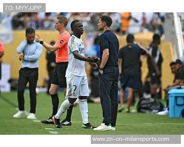 马卡报称皇马小将霍安马丁内斯即将重返一队阿隆索对他寄予厚望 马卡报称皇马小将霍安马丁内斯即将重返一队阿隆索对他寄予厚望