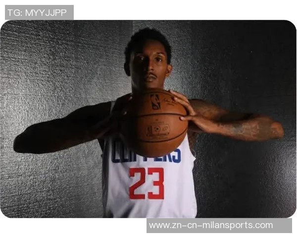 比尔回忆起路威快船球衣瞬间深思熟虑考虑加盟快船的可能性 比尔回忆起路威快船球衣瞬间深思熟虑考虑加盟快船的可能性