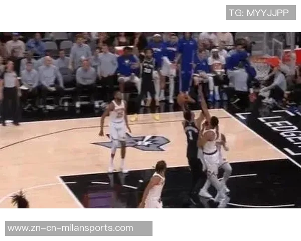 文班亚马分享应对冲撞技巧提倡顺势倒地节省体力